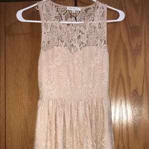 A cute dress that is perfect for a school dance!